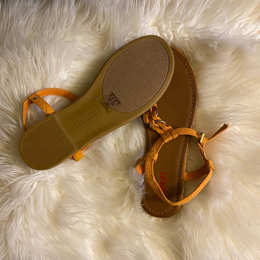 Shoes - Picture 2 of 4